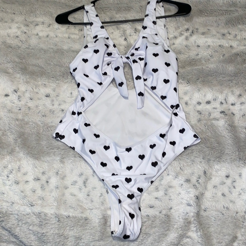 SandFlair L one piece bathing suit
